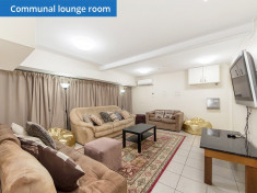 Communal-lounge-room